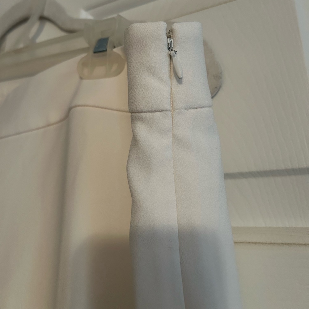 The Dramatic Wide-Leg Crepe Pant - Picture 4 of 5